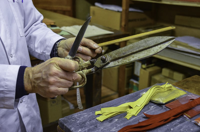 Old glove making shears