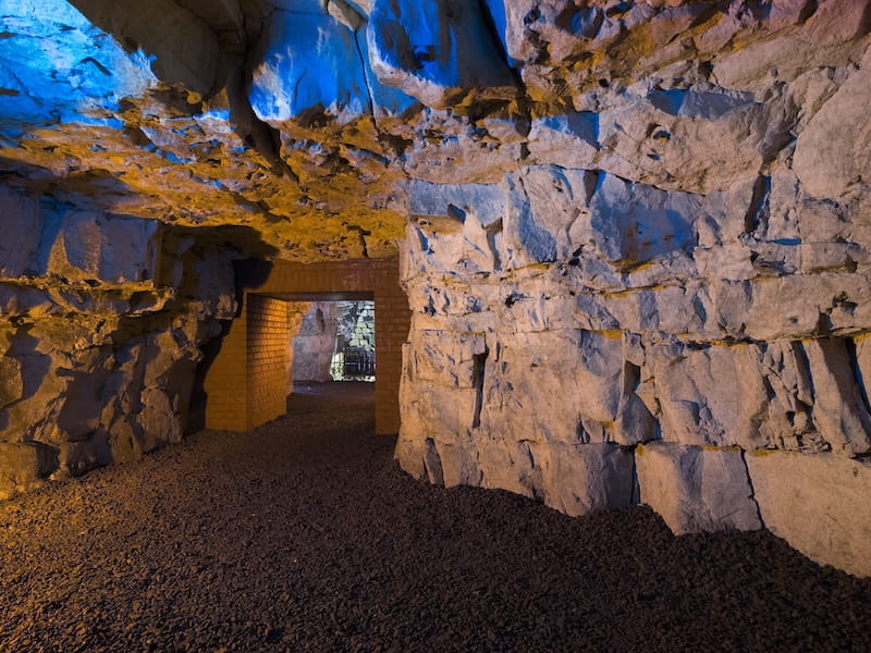 Inside the Boves of Arras