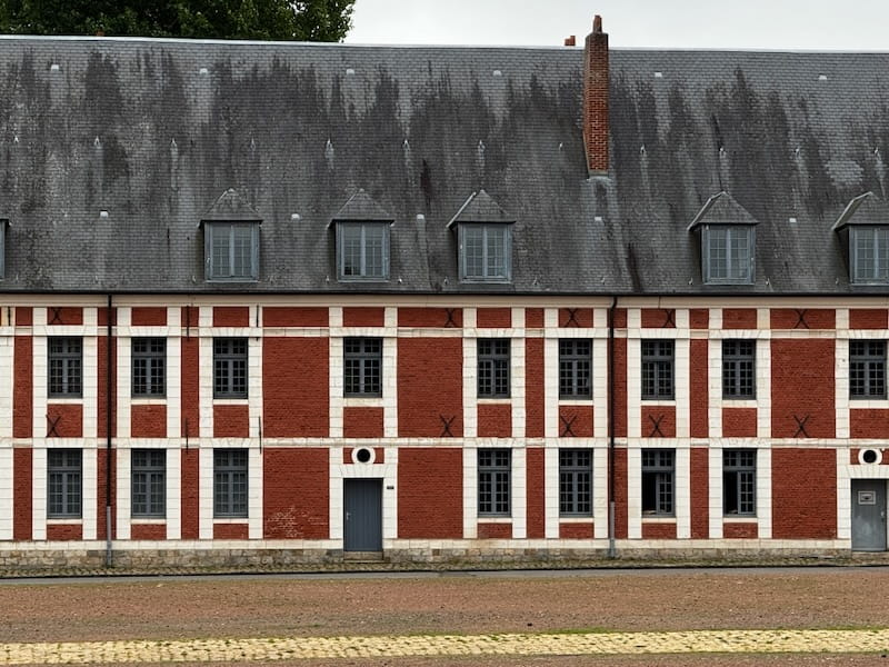 These living quarters were built as new after a catastrophic 1903 fire