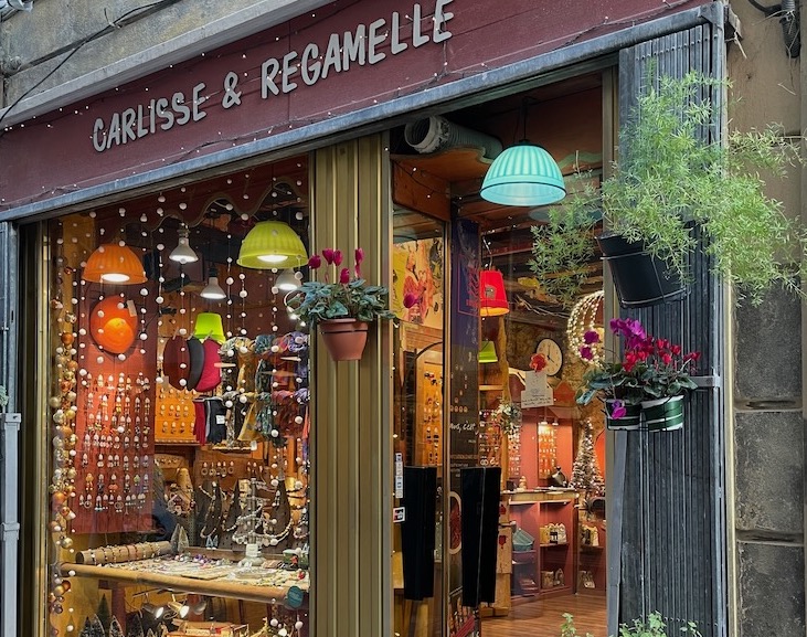 Avignon small shop