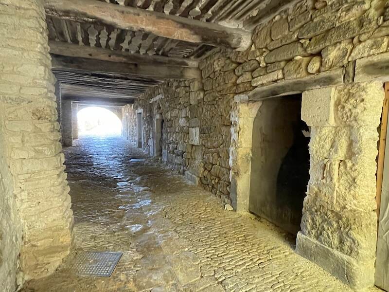 Small passage which housed the Jews of Bonnieux in the 16th century Small passage which housed the Jews of Bonnieux in the 16th century