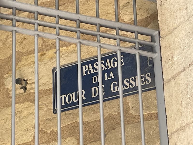 Street sign of Passage des Gassies
