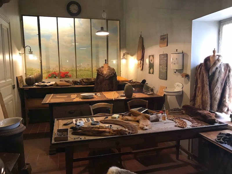 19th century furrier shop in Dijon Museum