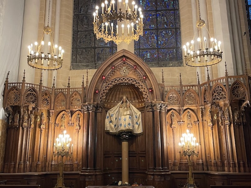 Black virgin replica in the Cathedral of Chartres