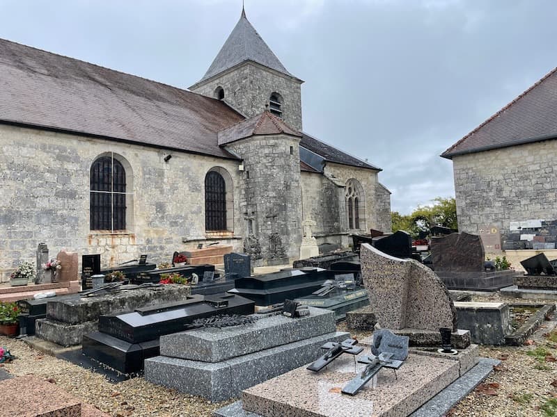 Colombey church graveyard