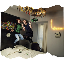 cool hotels in paris thumbnail