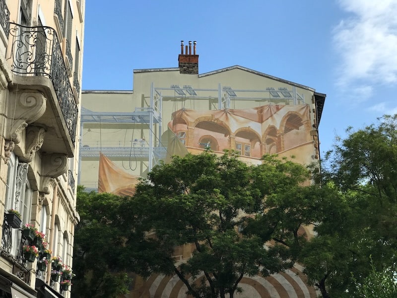 Cour des Loges mural in Lyon Cour des Loges mural in Lyon