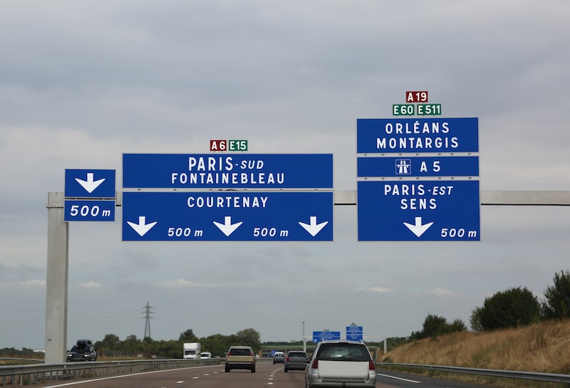 driving motorway signs