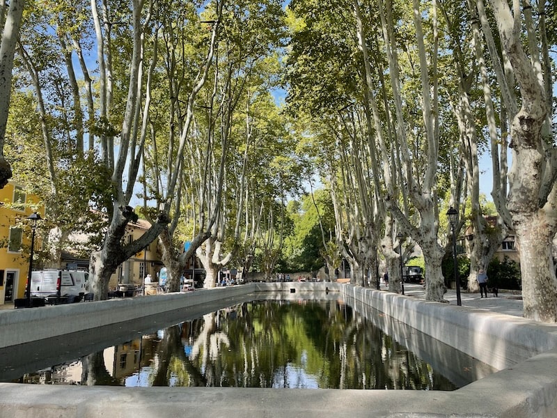 Cucuron water basin Cucuron water basin