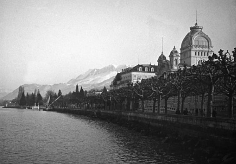 What the Evian baths looked like a century ago, one of the major spas in Lake Geneva What the Evian baths looked like a century ago, one of the major spas in Lake Geneva