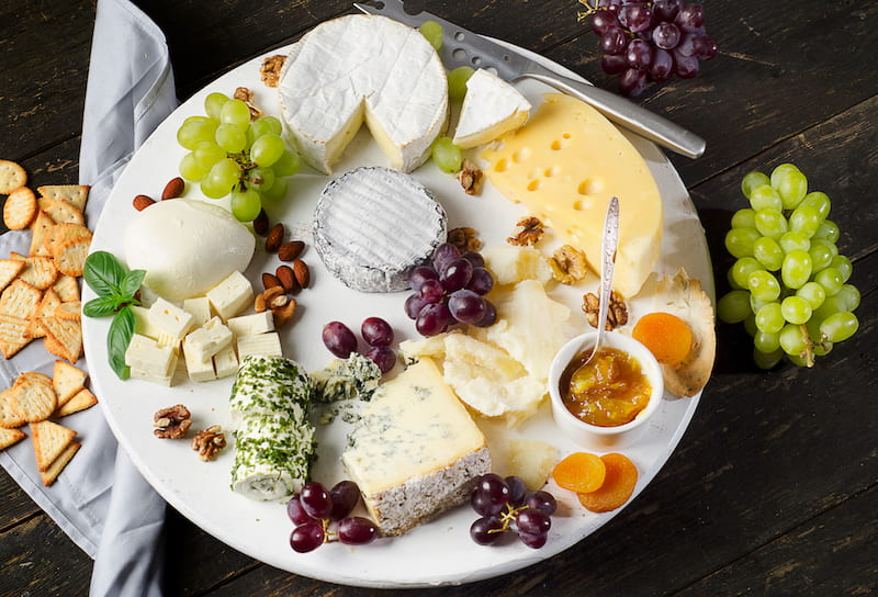 Apertif - apero fingerfood - cheese plate