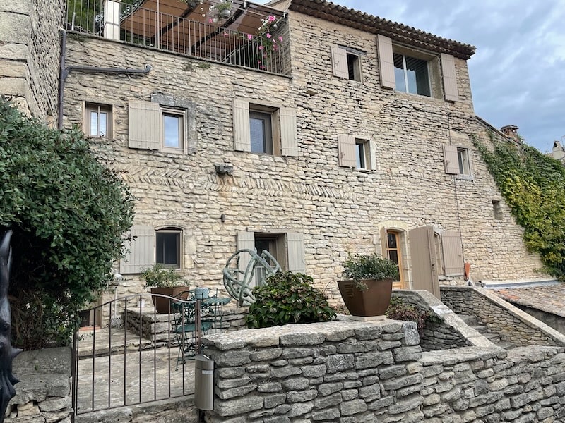 Inside the village of Goult in the Luberon, Provence, France Inside the village of Goult in the Luberon, Provence, France