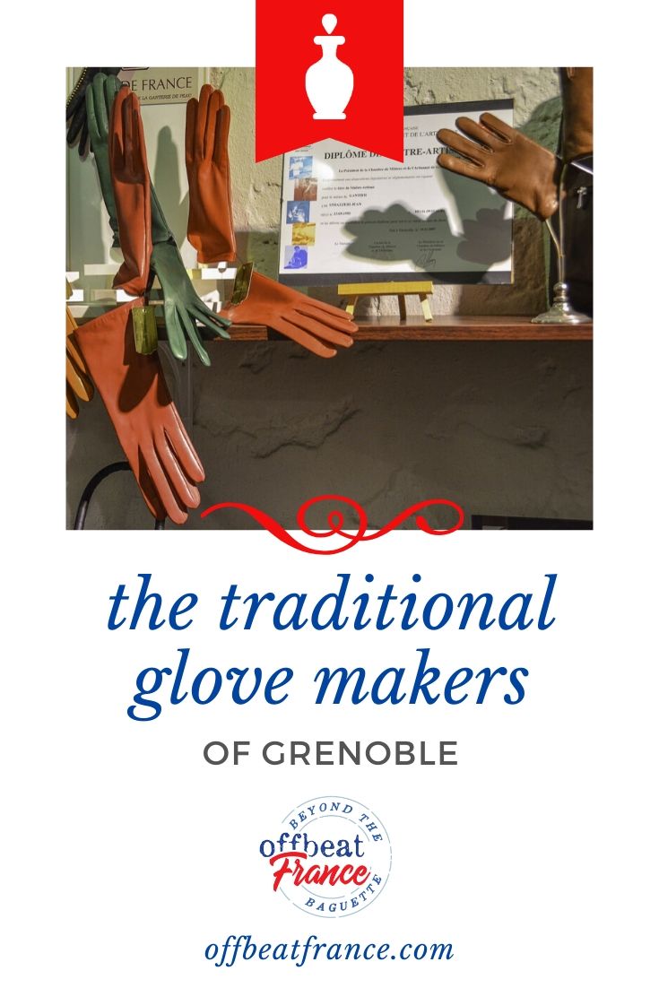 Gloves Grenoble pin1 Gloves Grenoble pin1