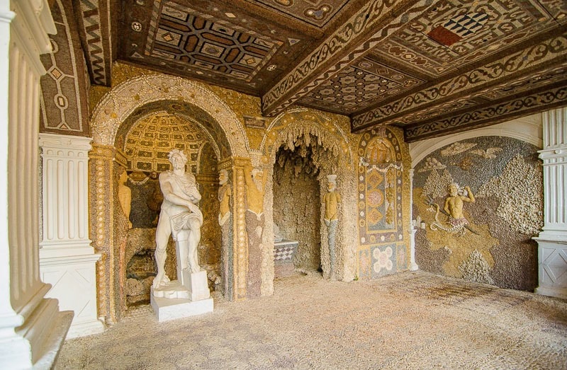 Loire42 Batie d'Urfe grotto Loire42 Batie d'Urfe grotto
