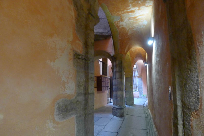 Secret passages Lyon: One of the most popular traboules of Lyon