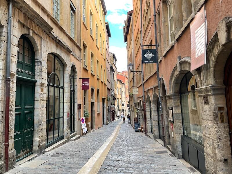 lyon narrow street