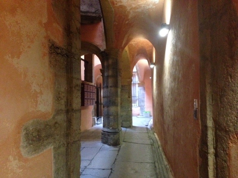 Things to do - Lyon - explore the passageways, called traboules