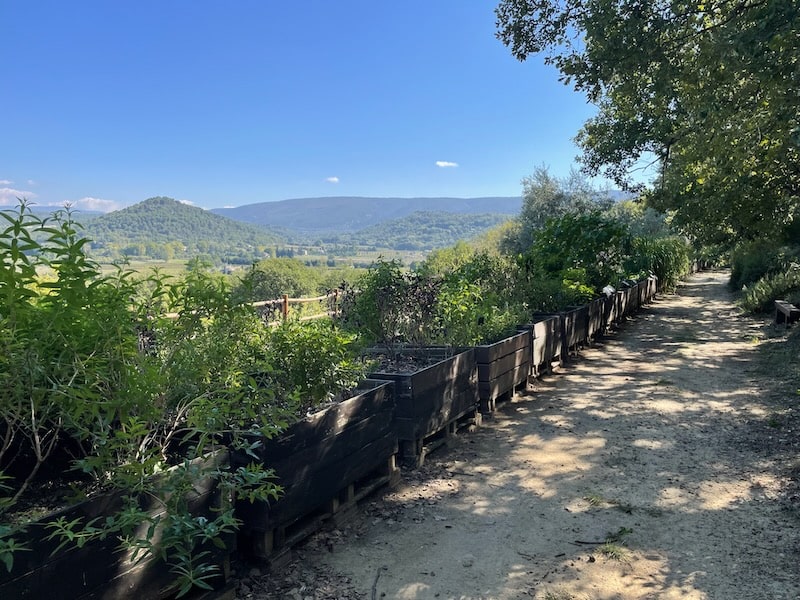 Domaine de la Citadelle Menerbes botanical garden
