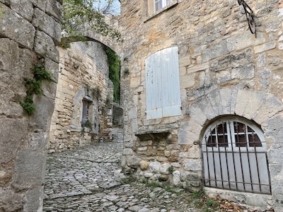Old sections of Oppede-le-Vieux, Luberon, Provence Old sections of Oppede-le-Vieux, Luberon, Provence