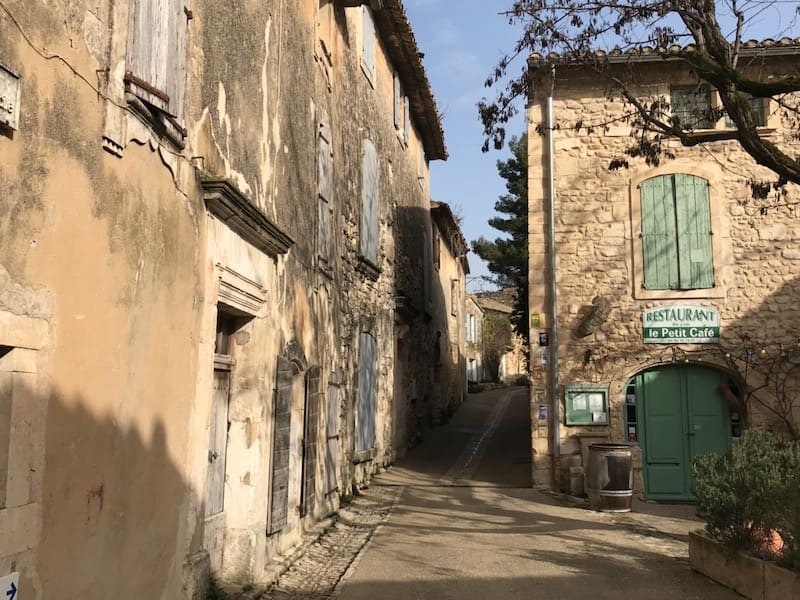 Oppede-le-vieux, beautiful village of the Luberon but you'll need a car rental - France