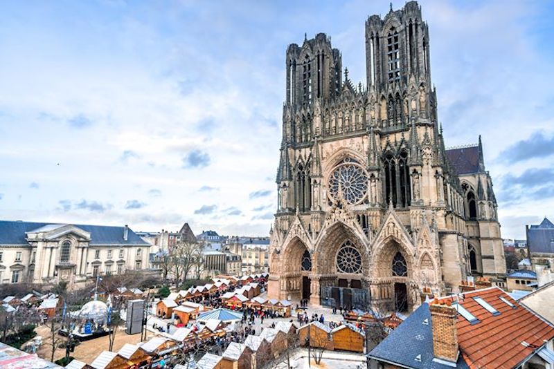 Julemarked Rundt Reims Katedral