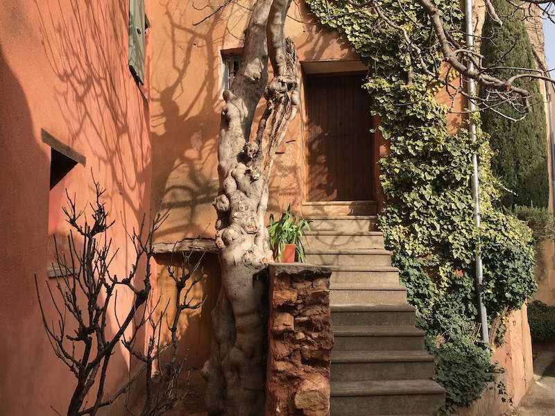 roussillon bright