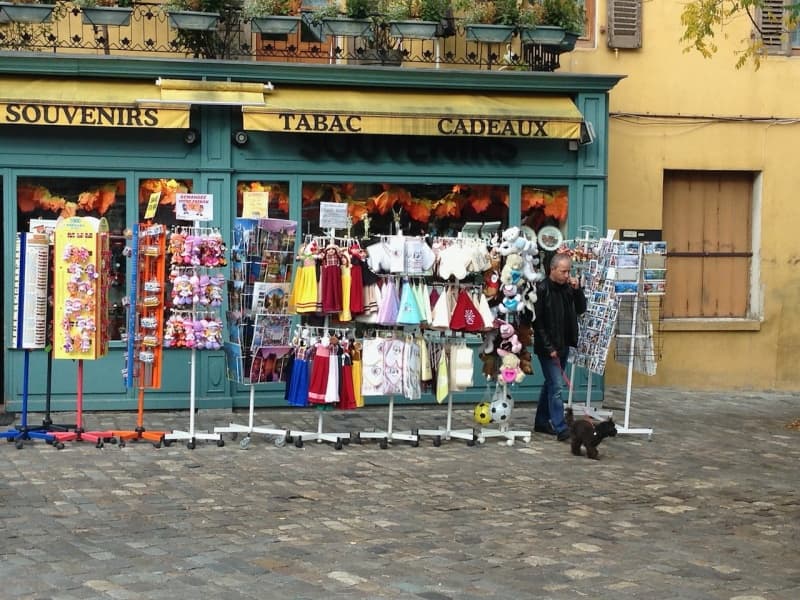 French Shopping Etiquette 101: How to shop in France - frugal first class  travel