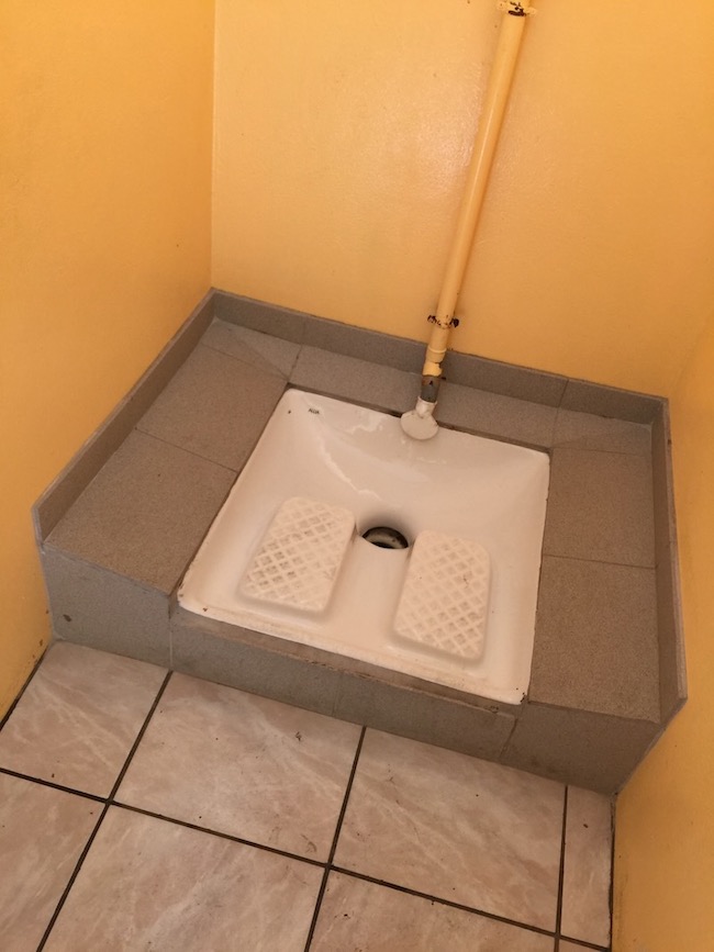 12 Polite Ways To Ask For The Bathroom in French [+Audio]