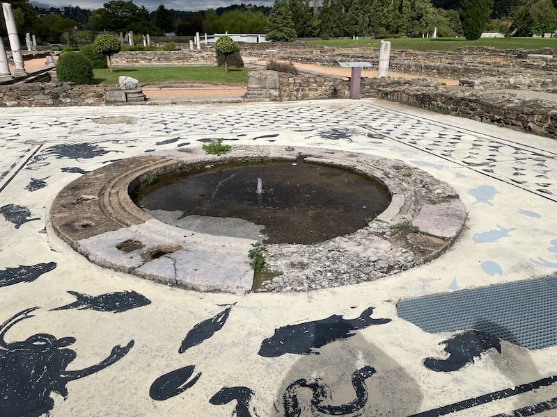 St Romain en Gal basin