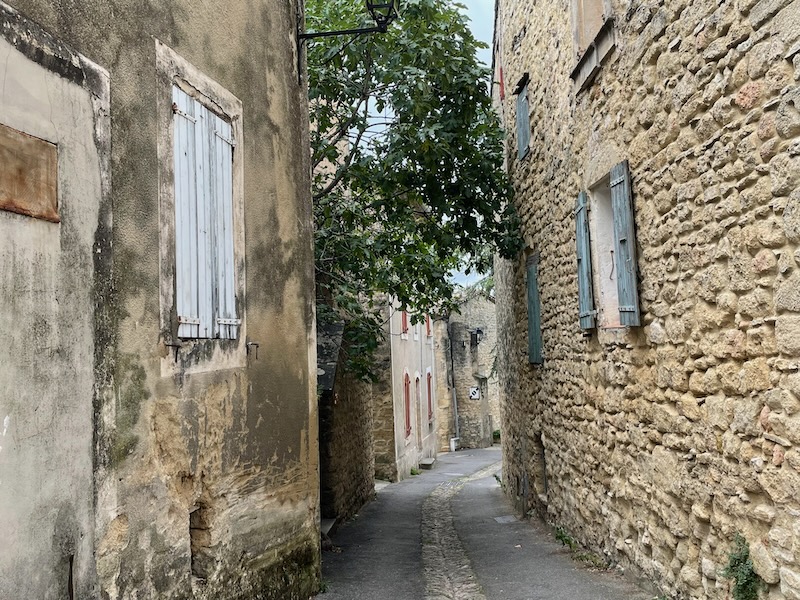 Viens, Luberon, Provence Viens, Luberon, Provence