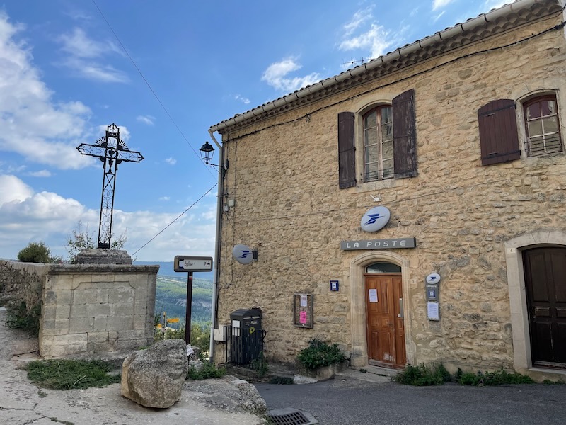 Post office in Viens, Luberon, Provence Post office in Viens, Luberon, Provence