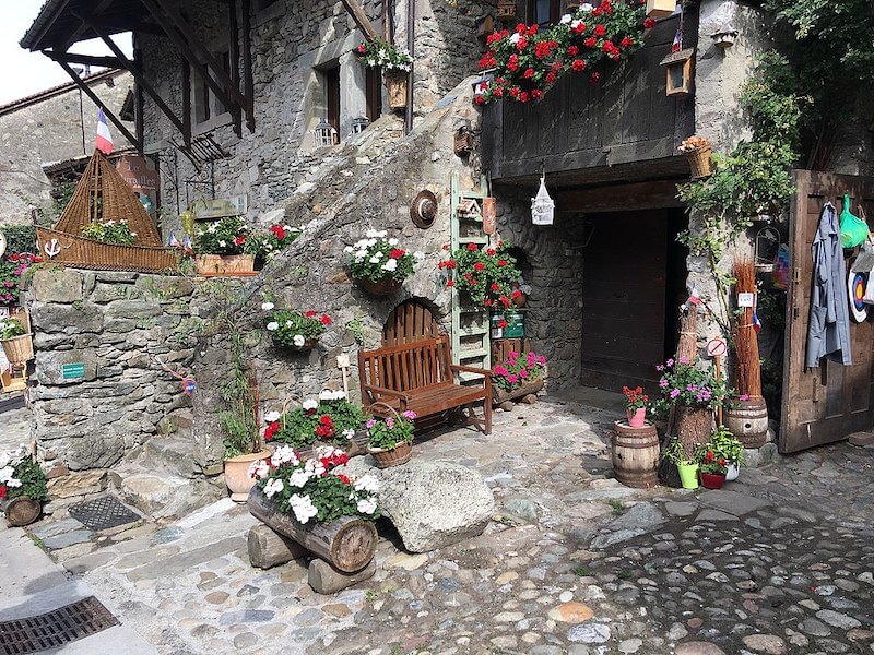 Yvoire France courtyard